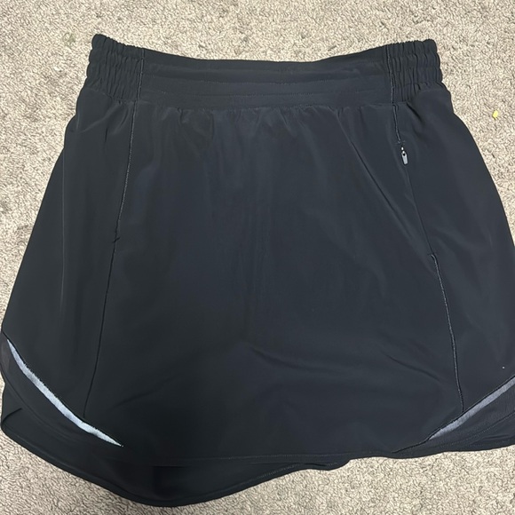 lululemon athletica Dresses & Skirts - Lululemon Black Skirt Size 8